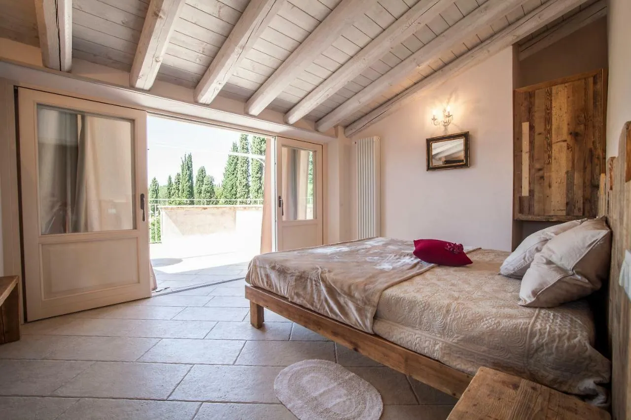 Farm stay Casa Al Fiume Villa Ponti sul Mincio Italy